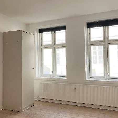 1 Bedroom In Center Lägenhet *